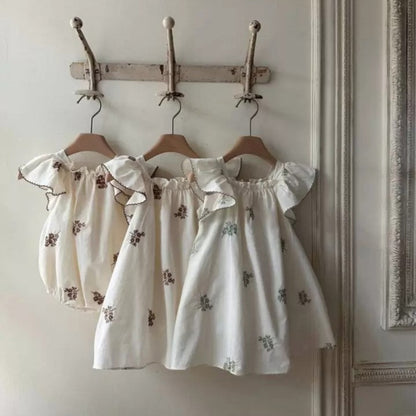 【BABY】夏新作 刺繍入りコットンロンパースSK082515