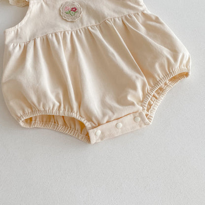 【BABY】花柄トップス、花刺繍サロペットパンツSK092318