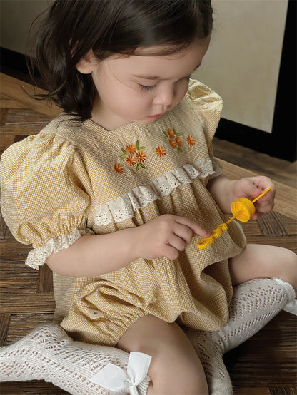 【BABY】夏新作 フラワー刺繍レースロンパースSK082313