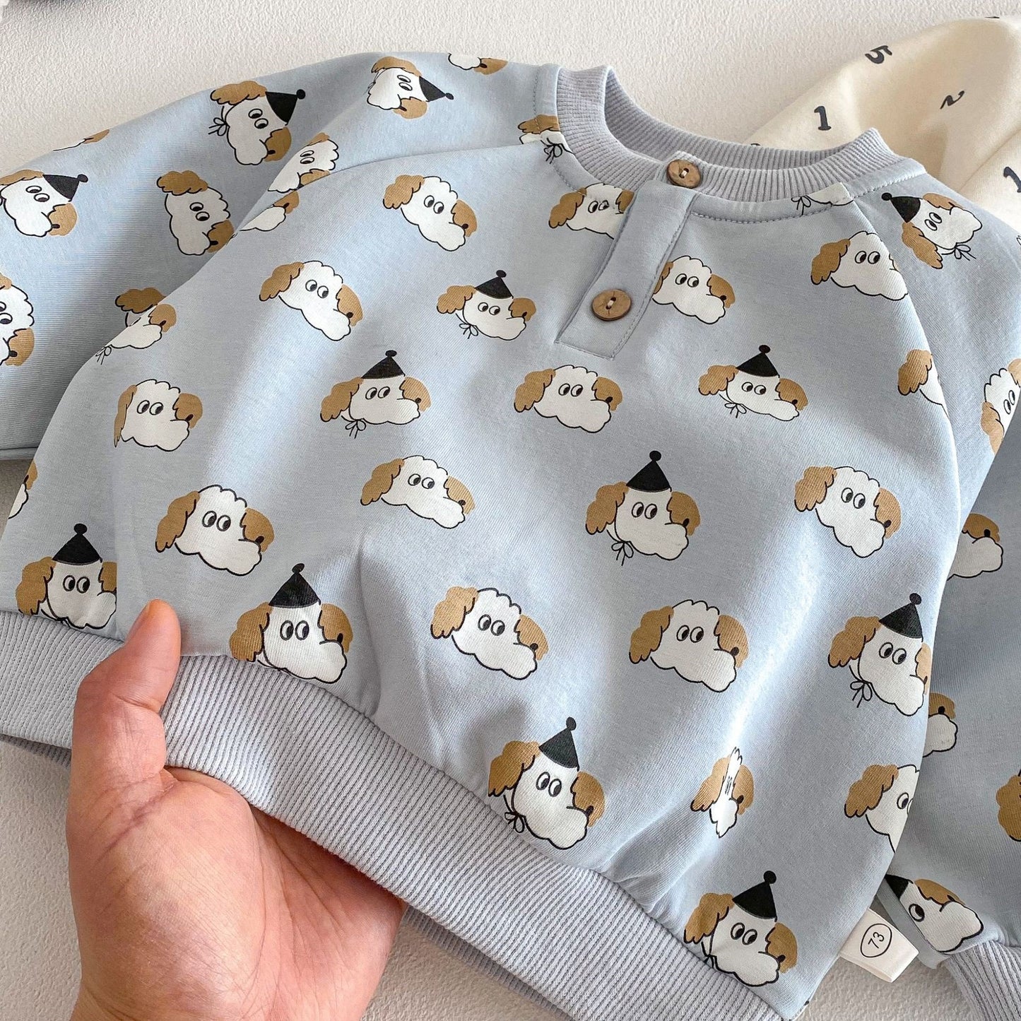 【BABY&KID】総柄プリントスウェットセットアップSK103506