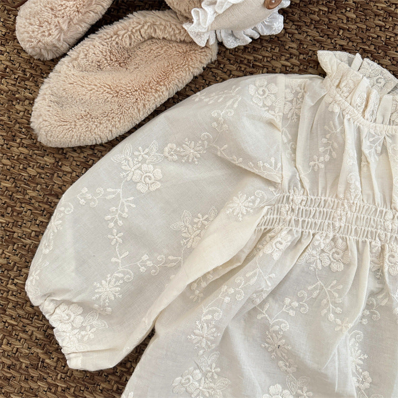 【BABY&KID】刺繍たっぷりフリルネックブラウスSK101445
