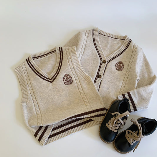 【BABY&KID】刺繍学院風カーディガン、ベストSK100535