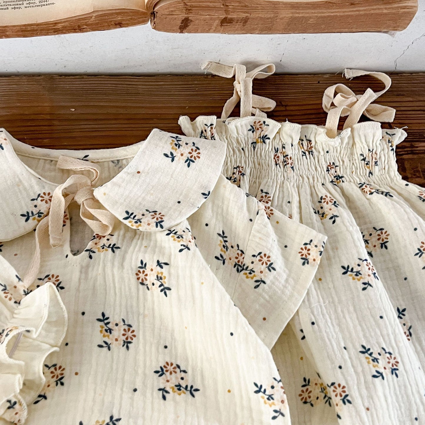 【BABY】コットン花柄半袖ロンパース、キャミロンパース、トップスセット、サロペットSK062112