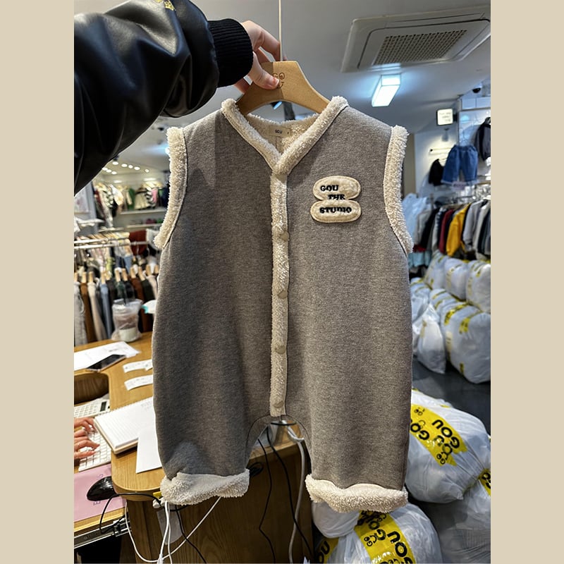 【BABY&KID】冬新作英字プリントフリース無袖オールインワン　全2色SK11387