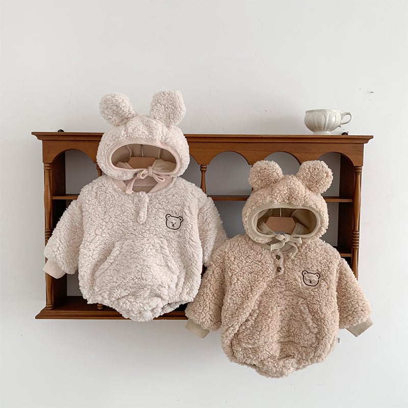 【BABY】冬新作クマ柄帽子付き起毛ロンパース　全2色SK11389