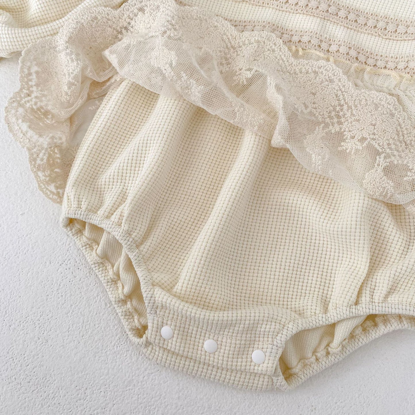 【BABY】ワッフルレースフリルロンパースSK11382
